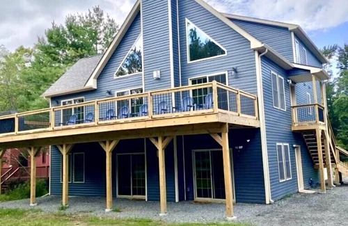 Lake Ariel Chalet De Esquí | Fawn Chalet