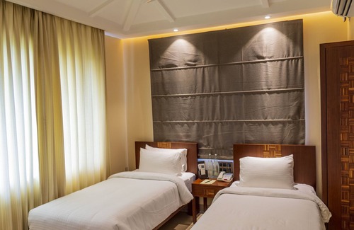 Wadgaon Hotel | Fazlani Natures Nest - The Wellness Retreat