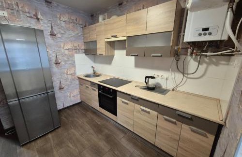 Irpin Apartamento | Feel at Home Irpin Stay