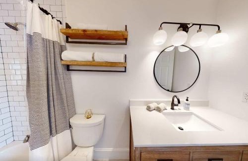East Side Casa | Feel the Berne