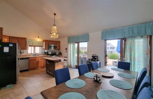 Beach Haven West Casa | Feelin Nauti in Beach Haven West - in-ground saltwater pool & 25' Dock