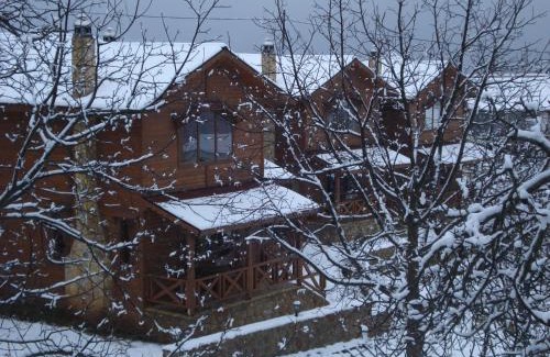 Ano Trikala Apartamento | Feggarognemata Suites