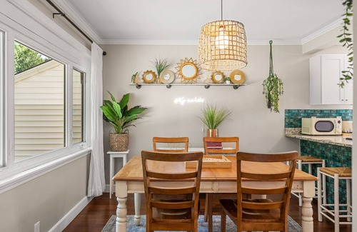 Portsmouth Casa | Fenced-in Yard | Work From Home | Pet-Friendly