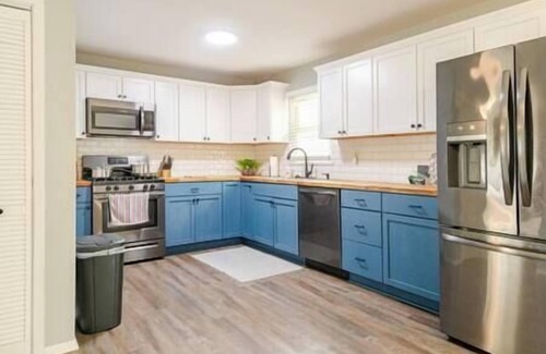 Royal Manor Casa | Fenchurch - Ranch - Hot Tub