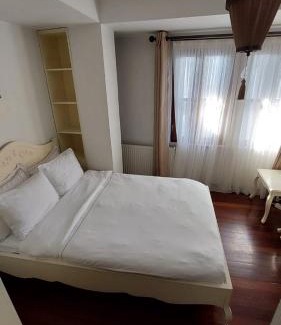 Ayvalik City Center Hotel | Ferahi Evler Ayvalık