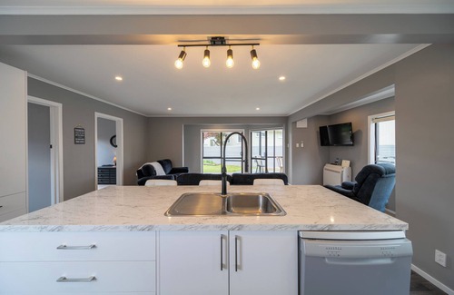 Te Anau Casa | Ferg Escape - Te Anau Holiday Home