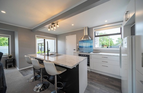 Te Anau Casa | Ferg Escape - Te Anau Holiday Home