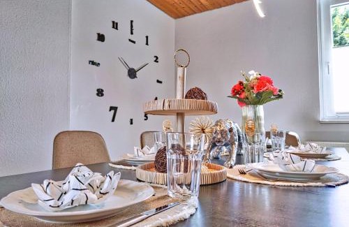 Region Hannover District Casa | Ferien im Fachwerkhaus mit Heimkino & Fitnessraum & Pools