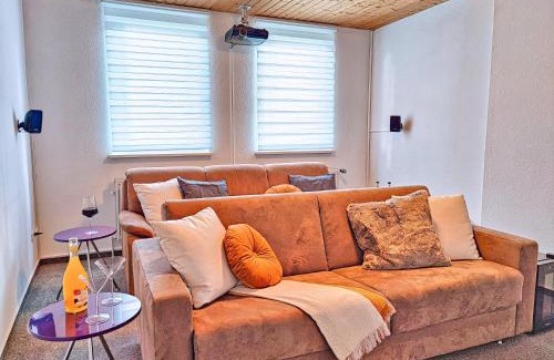 Region Hannover District Casa | Ferien im Fachwerkhaus mit Heimkino & Fitnessraum & Pools