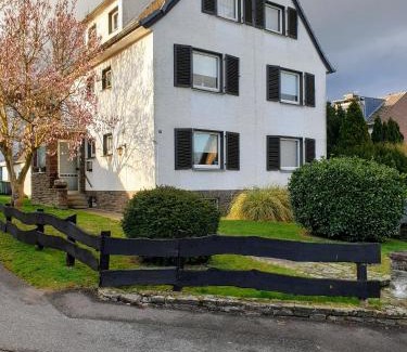 Roesrath Apartamento | Ferien- Messewohnung nähe Köln-Messe Flughafen Bonn