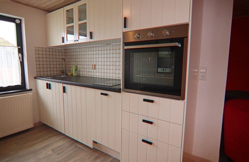 Alt Bukow Apartamento | Ferien unterm Reetdach bis zu 6 Personen