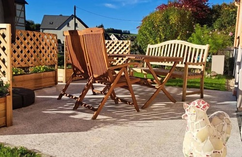 Meinersdorf Apartamento | Ferienglück Gornsdorf modern apartment