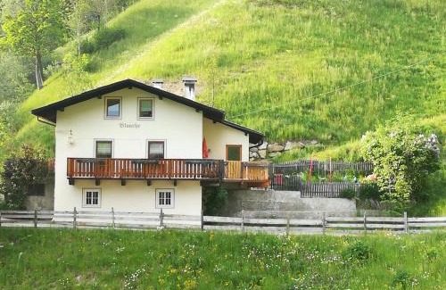 San Leonardo in Passiria Casa | Ferienhaus/Chalet in der Blaiche