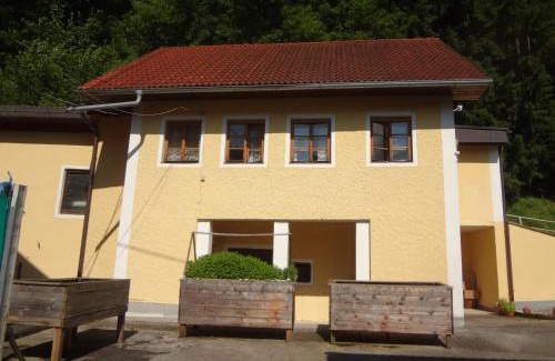 Pinsdorf Casa | Ferienhaus am Fluss