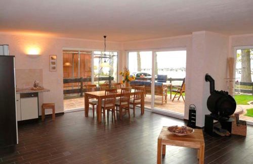 Muritz Casa | Ferienhaus am Plauer See