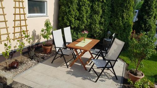 Radebeul Apartamento | Ferienhaus Balkenkunst