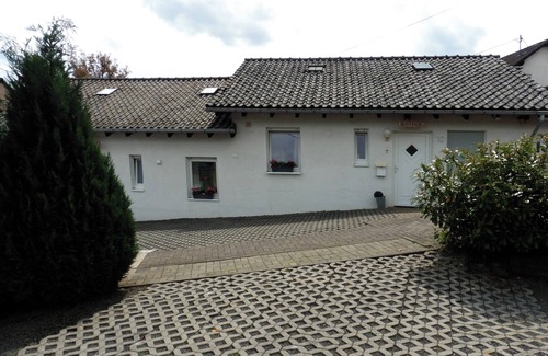 Winkel Casa | Ferienhaus Dorfsicht is a beautiful, spacious house, fully furnished