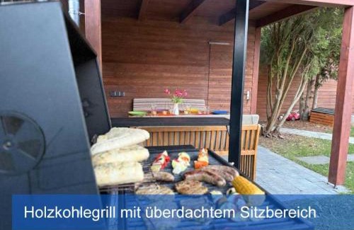 Zschieren Casa | Ferienhaus Elbharmonie - Hunde willkommen, Garten vollständig umzäunt, Pool, Kamin und Spielzimmer - super für Familientreffen