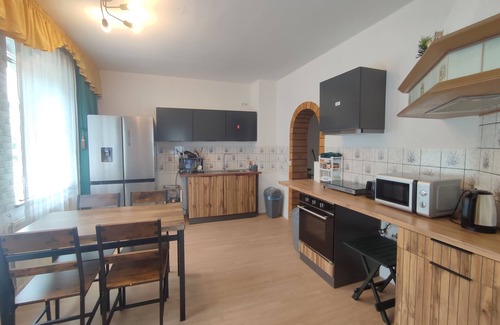 Bad Elster Casa | FerienHaus "Grimberg" mit FeWo 1- Stock, FeWo , 2- Stock & Groß Grundstück
