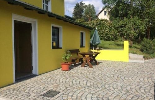 Bad Elster Casa | Ferienhaus in Bad Elster mit Kleinem Kamin