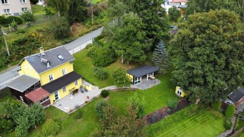 Bad Elster Casa | Ferienhaus in Bad Elster mit Kleinem Kamin