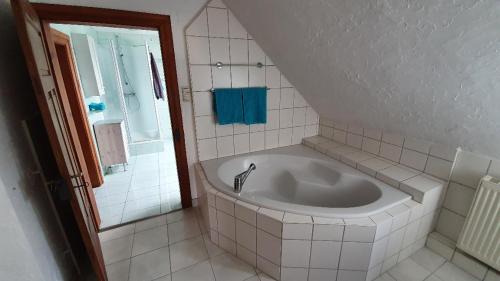 Hutschenhausen Apartamento | Ferienhaus in historischem Ambiente