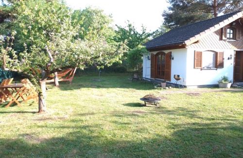 Bodstedt Casa | Ferienhaus Kranichhorst - Exklusiv-Nutzung mit großem Garten und Strandnähe