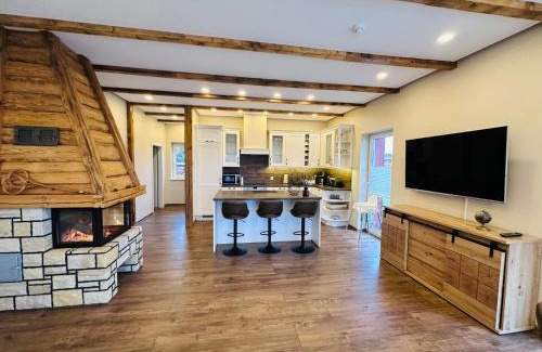 Dolgen am See Casa | Ferienhaus MILA - Pool, Sauna, Whirlwanne, 5000qm Privatgelände mit Bolzplatz