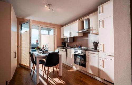 Rettin Apartamento | "Ferienhaus Viereck" - inkl. Bettwäsche, Handtücher und Strandnähe - idealer Wohlfühlort für Familien und Wassersportler