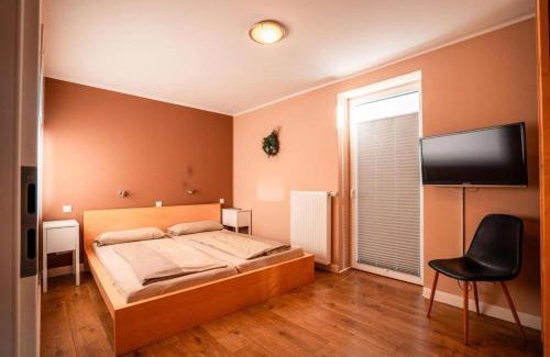 Rettin Apartamento | "Ferienhaus Viereck" - inkl. Bettwäsche, Handtücher und Strandnähe - idealer Wohlfühlort für Familien und Wassersportler