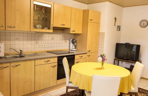 Riedenburg Apartamento | Ferienwohnung für bis zu 4 Personen mit Möblierter Sonnenterrasse
