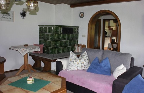 Teisendorf Apartamento | Apartamento de 100 m2 con balcón para 1-6 personas.