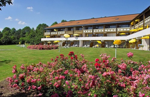 Bad Birnbach Apartamento | Apartamento de 50m2 con sala de estar y dormitorio separados.