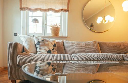 Olbersdorf Apartamento | Ferienwohnung 60er Jahre Design Apartment - 65qm Fewo im Zittauer Gebirge - familienfreundliche Unterkunft am Bergfuß zum Töpfer