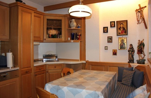 Teisendorf Apartamento | Ferienwohnung 90qm für Max. 2 Personen