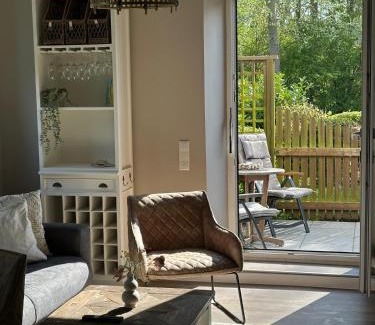 Vitzdorf Apartamento | Ferienwohnung Alte Schule Vitzdorf im Hamptons-Stil mit großer Terrasse!