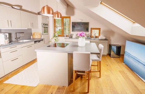 Ammerland Apartamento | Ferienwohnung am Starnberger See mit 3 Schlafzimmern