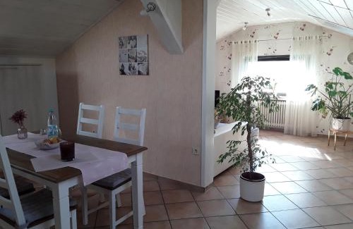 Windeck Apartamento | Ferienwohnung am Zeitenweg