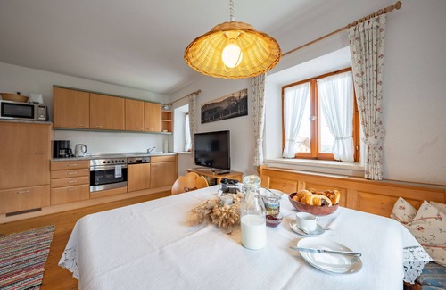 Samerberg Apartamento | Ferienwohnung D Guat Kammer 50 qm, 1 Schlafzimmer, Wohnschlafraum, bis 4 Personen