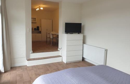 Neumuenster Apartamento | Ferienwohnung Einfeld