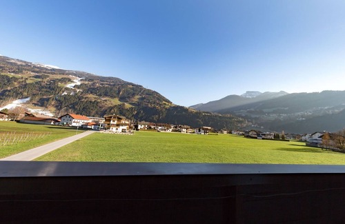 Zell am Ziller Apartamento | Ferienwohnung für 7 Personen - Appartementhaus Zillertal Arena