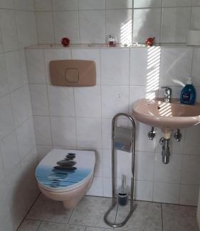 Sehmatal-Neudorf Apartamento | Ferienwohnung Familie Schreiter