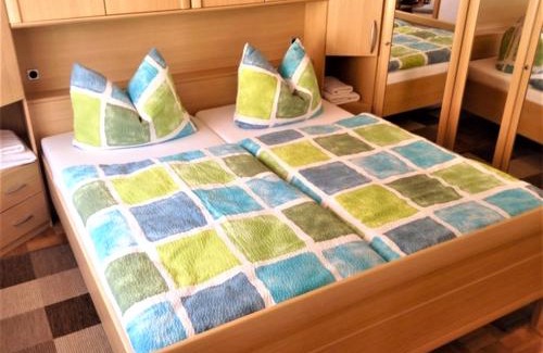 Bischleben-Stedten Apartamento | Ferienwohnung Geratal