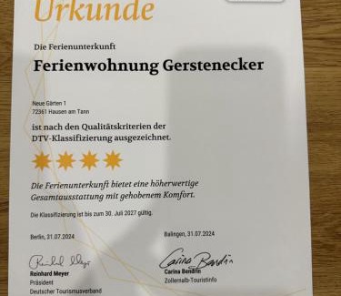 Hausen am Tann Apartamento | Ferienwohnung Gerstenecker