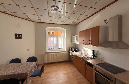 Adorf Apartamento | Ferienwohnung Goldener Drache