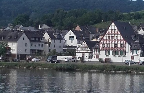 Kaimt Apartamento | Ferienwohnung-Hallebach