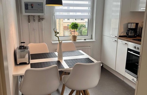 Lubeck City Centre Apartamento | Ferienwohnung Hansetraum Lübeck - apartment/flat, bath, WC