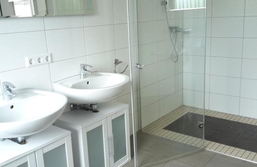 Deffingen Apartamento | Ferienwohnung Heß
