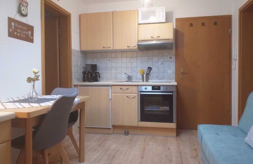 Chieming Apartamento | Ferienwohnung III im 2. Stock mit Balkon, Wohnküche, Schlafzimmer, Dusche/wc, Balkon