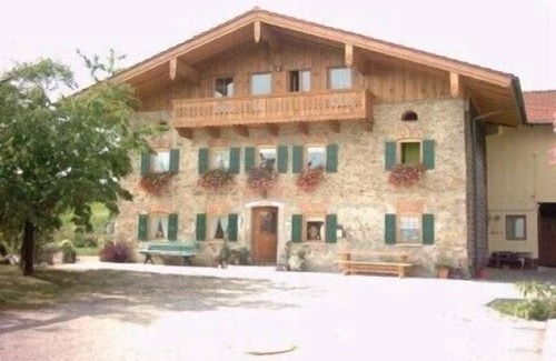 Teisendorf Apartamento | Ferienwohnung im Bauernhof, 2 Schlafzimmer, Wohnküche, Dusche/wc, Balkon